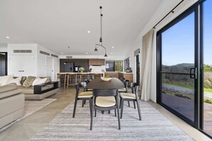 Interior - Scenic House with Private Yard & BBQ Area (Springbrook)