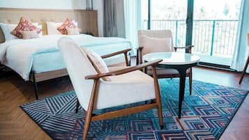 Habitación superior con 1 cama doble o 2 individuales | Caja fuerte, sistema de insonorización, tabla de planchar con plancha