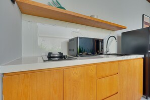 Villa, Pool View | Private kitchen | Electric kettle - Villa Umahera - Canggu (Canggu)