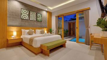 Villa, Poolblick | Zimmersafe, Schreibtisch, laptopgeeigneter Arbeitsplatz, Babybetten