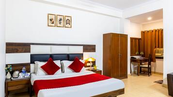 In-room safe, desk, laptop workspace, blackout curtains