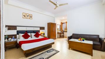 In-room safe, desk, laptop workspace, blackout drapes