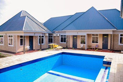  Hideaway Near Kilimanjaro Airport Private Pool & Chemka Hot Springs Access