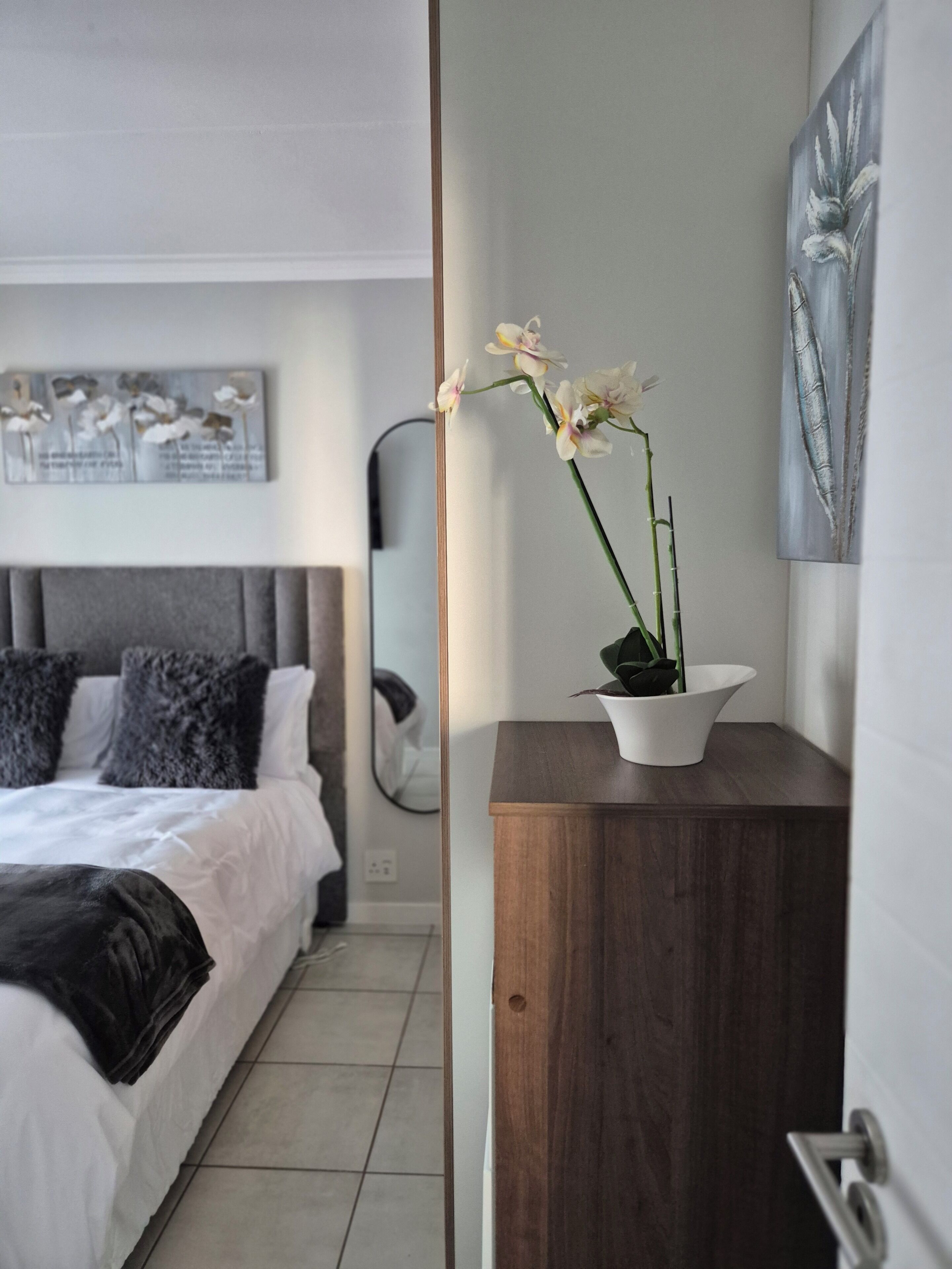 2 slaapkamers, een strijkplank/strijkijzer, wifi, beddengoed