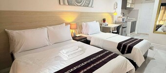 Cozy Studio Condo With Stunning Tagaytay Views