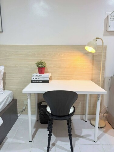 Cozy Studio Condo With Stunning Tagaytay Views