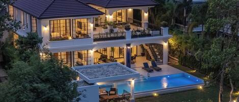 Villa - utsikt mot golfbanan | Exteriör