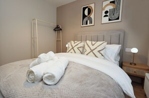 5 Schlafzimmer, Bügeleisen/Bügelbrett, WLAN, Bettwäsche