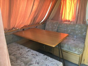 Dining - Heart Land Hills in Noto 37 Trailer House Sho (Nanao)