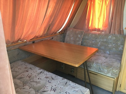 Heart Land Hills In Noto 37 Trailer House Sho