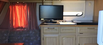 Heart Land Hills In Noto 37 Trailer House Sho