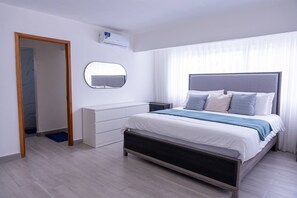 3 Schlafzimmer, Bügeleisen/Bügelbrett, Internetzugang, Bettwäsche