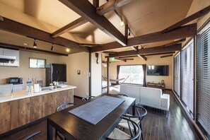 Dining - Smith no Ie Futtsu Shin-maiko Coasta (Futtsu)