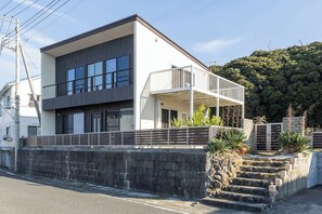 Exterior - Smith no Ie Futtsu Shin-maiko Coasta (Futtsu)