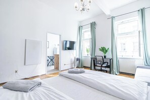 Basic Apartment | Laptop workspace, iron/ironing board, free WiFi - Bright Modern Apt Danube Canal Area (Vienna)