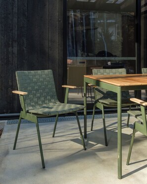 Outdoor dining - Hotel Norm. ao (Fujikawaguchiko)