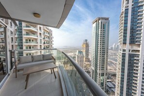 Property grounds - Free housekeeping visits during your stay - StayShort - 2 Bed in Marina that Sleeps 2 with a City View (Dubai Marina)