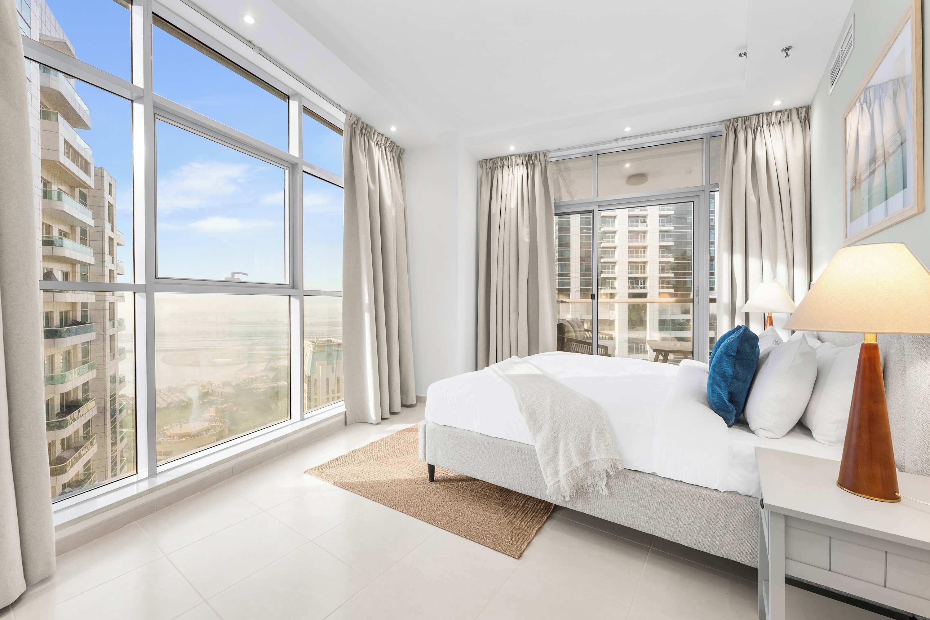 2 bedrooms, iron/ironing board, WiFi