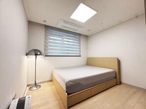 4 quartos, ferros/tábuas de passar roupa, Wi-Fi, roupa de cama