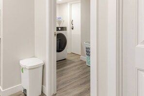 Interior - A Cozy home away from home at South East Calgary (Calgary)