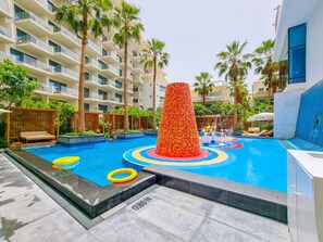 Piscine extérieure