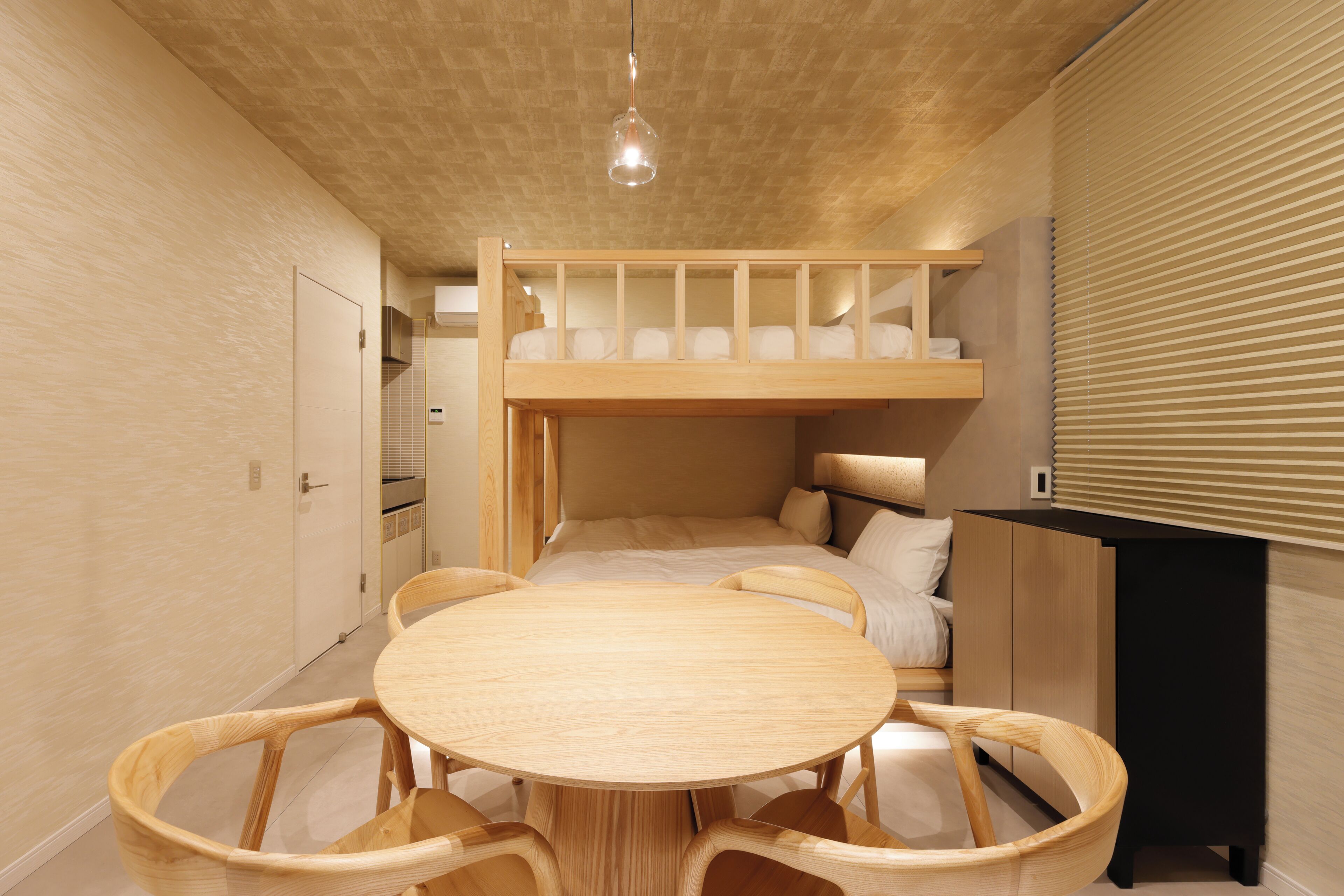 Desk, WiFi (free), bed sheets