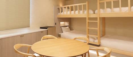 Suite Studio Design, non-fumeur, salle de bains privée (202)