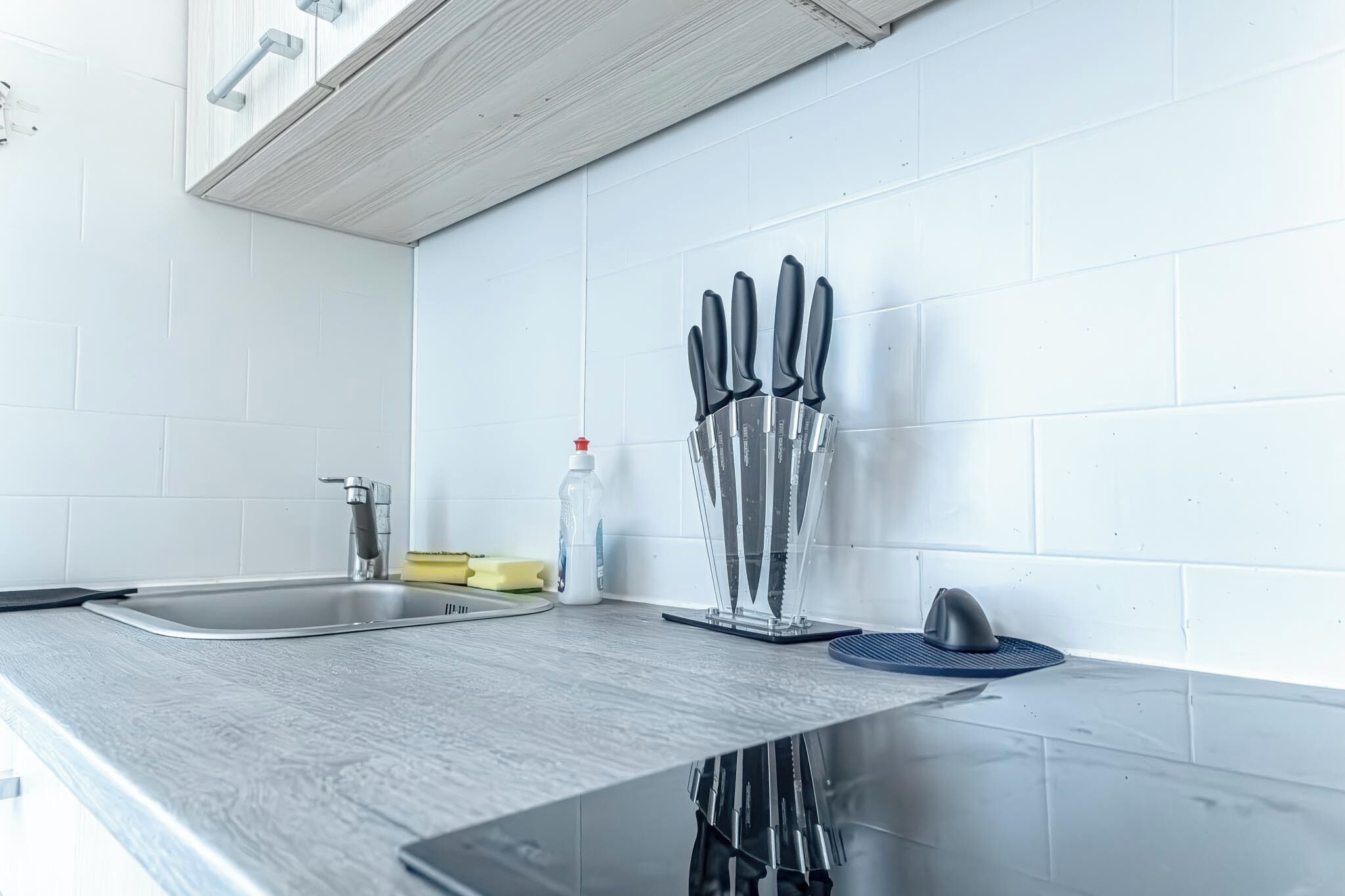 Basic-Apartment | Eigene Küche | Kühlschrank, Mikrowelle, Ofen, Herdplatte