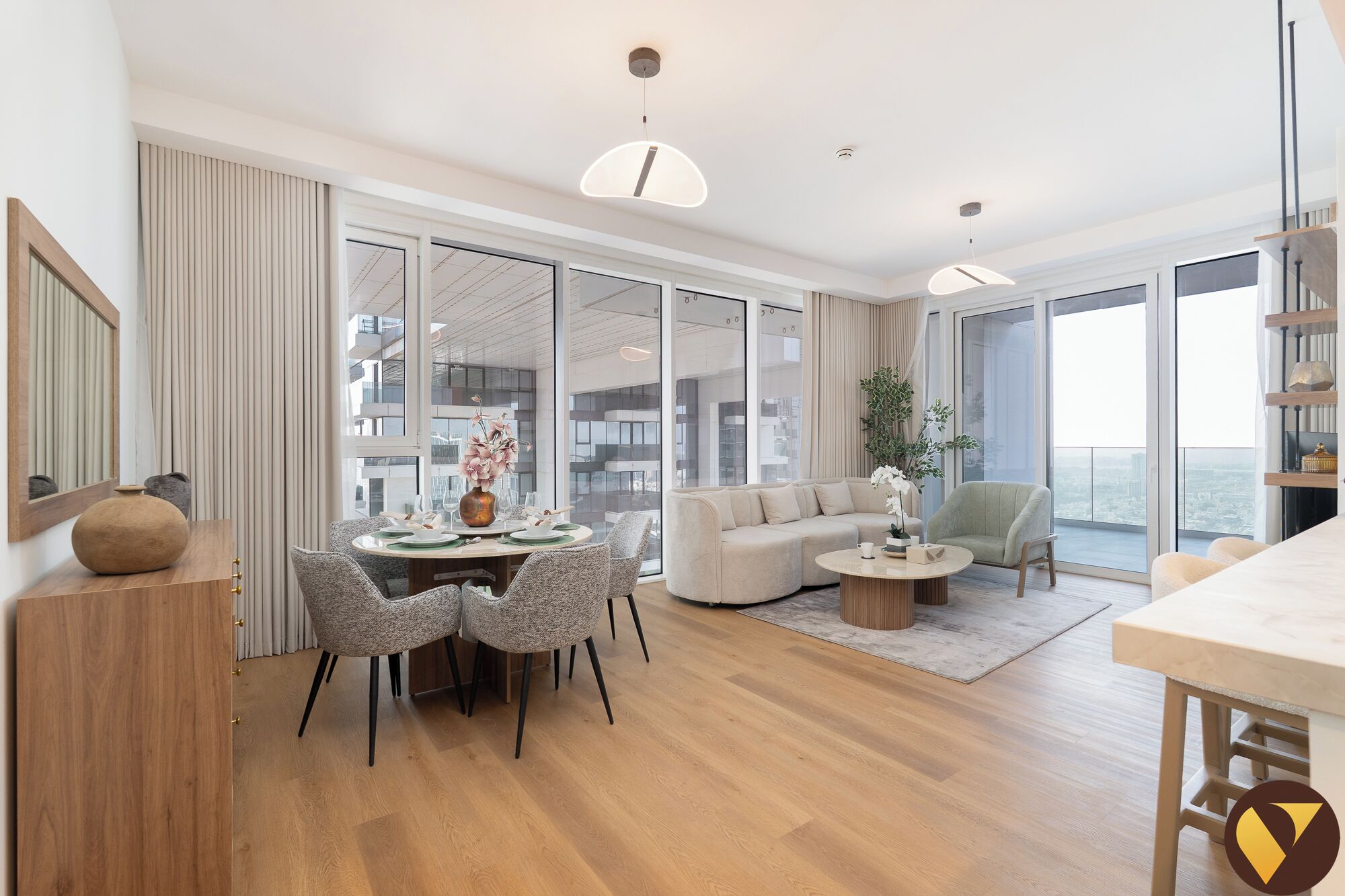 Apartamento família, sacada, vista para a cidade | Parte interna