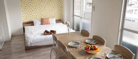 2 makuuhuonetta, Wi-Fi, vuodevaatteet