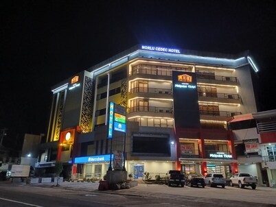 Norlu Cedec Midpoint Hotel