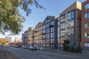 Exterior - A classy, cozy & modern apartment in Birmingham City centre. (Birmingham)