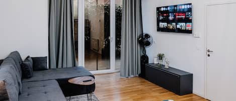 1 bedroom, iron/ironing board, free WiFi