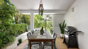 Outdoor dining - 1/3 William Street Noosaville QLD 4566 (Noosaville)