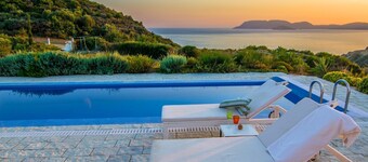 Villa Porto Mella – Sea View & Private Pool near Daphne Beach