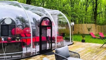 Tent, 1 King Bed, Garden View | Outdoor dining