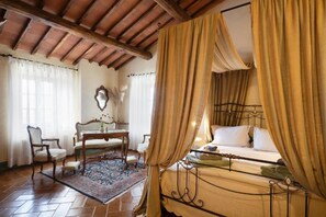 Iron/ironing board, free WiFi - Villa Montecastello (Monteriggioni)