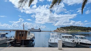 Marina - Luxury Adria – Entire Apt with Private Whirlpool, Sea View & Parking (Makarska)