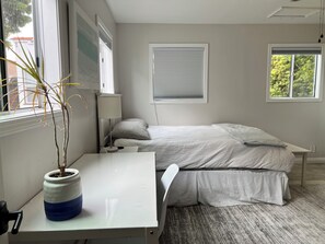 1 bedroom, Internet, bed sheets - Cozy 1-bedroom house in serene Los Angeles with AC/Heat (Los Angeles)