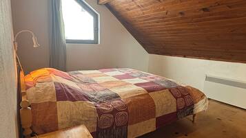 3 chambres, fer et planche Ă repasser, Wi-Fi, draps fournis