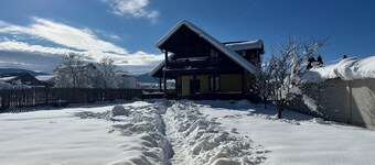 Mountain Family Guest House Rayovo
