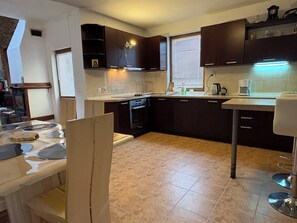 Private kitchen - Mountain Family Guest House Rayovo (Rayovo)