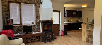 Mountain Family Guest House Rayovo