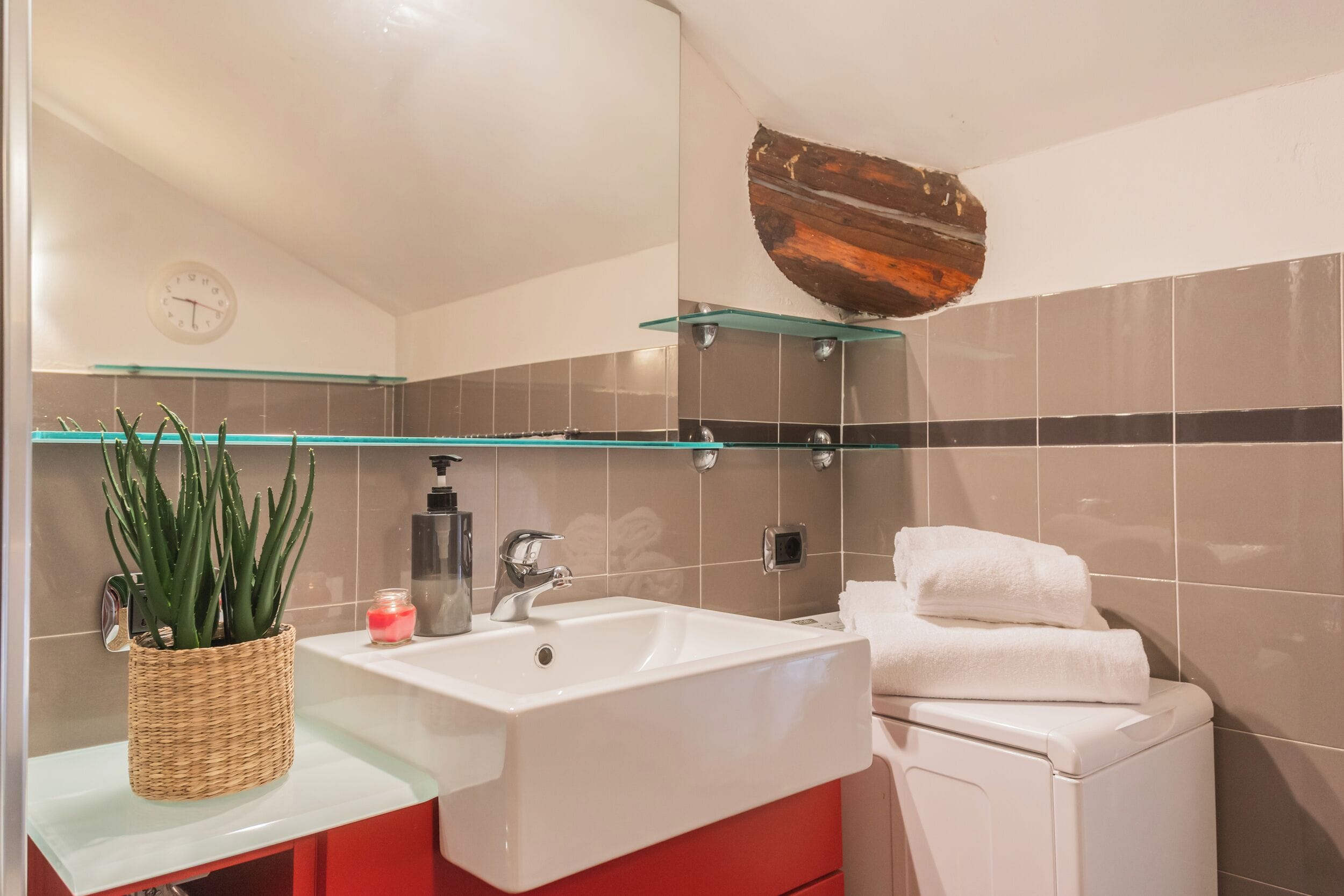 Apartment (3 Bedrooms) | Badezimmer | Dusche, Bidet