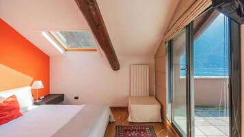 Apartment (3 Bedrooms) | 3 Schlafzimmer, Bügeleisen/Bügelbrett, Babybetten, Bettwäsche