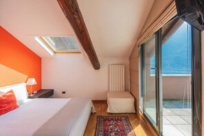 Apartment (3 Bedrooms) | 3 bedrooms, iron/ironing board, cribs/infant beds, bed sheets - Terrace Bellavista in Nesso (Nesso)