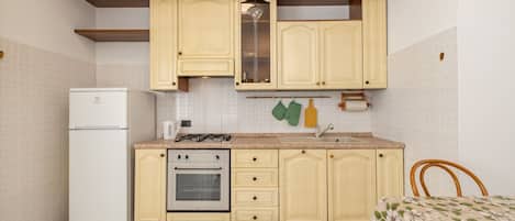 Basic Apartment | Private kitchen | Electric kettle