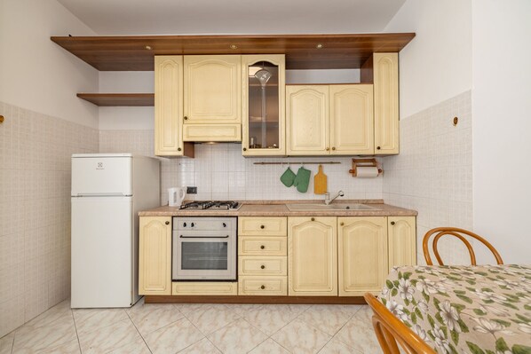 Departamento básico | Cocina privada