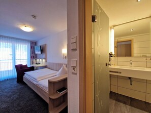 Comfort Einzelzimmer im Haupthaus | Ropa de cama hipoalergénica, escritorio, wifi gratis y ropa de cama