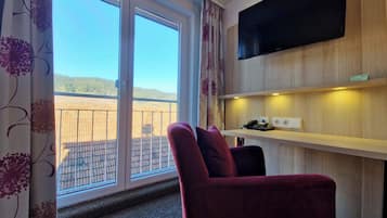 Literie hypoallergénique, bureau, Wi-Fi gratuit, draps fournis